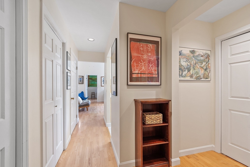 60 Glen Road 107