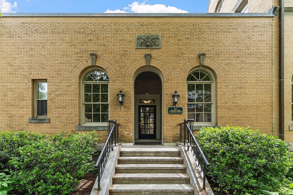 60 Glen Road 107