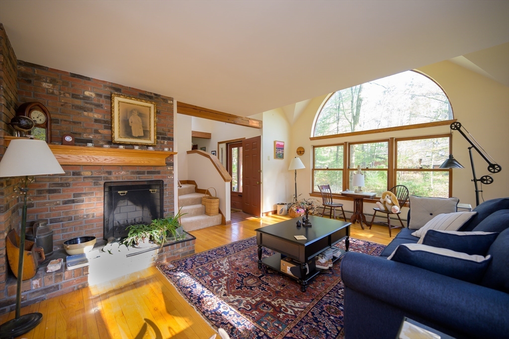 8 Kingman Rd