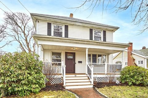 35 Arlington Ave Beverly MA 01915