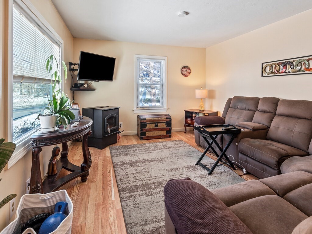 242 Pleasant Street, Leominster, MA Photo #19