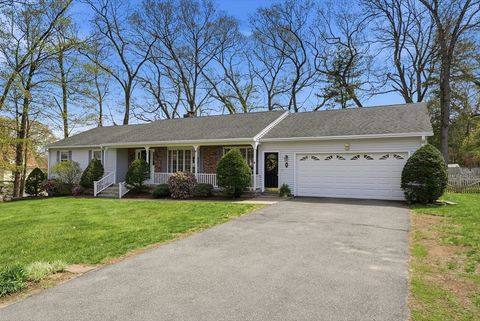 Photo of 9 Jennifer Dr, West Springfield, MA 01089 (MLS # 73506754)