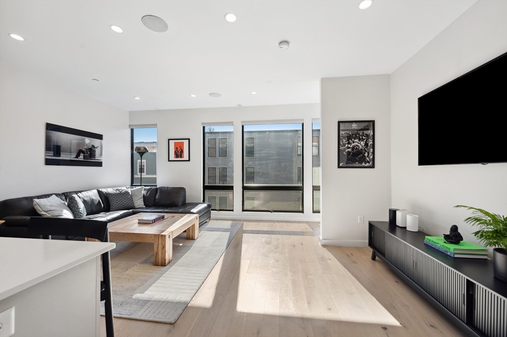 340 West 2nd St 13
