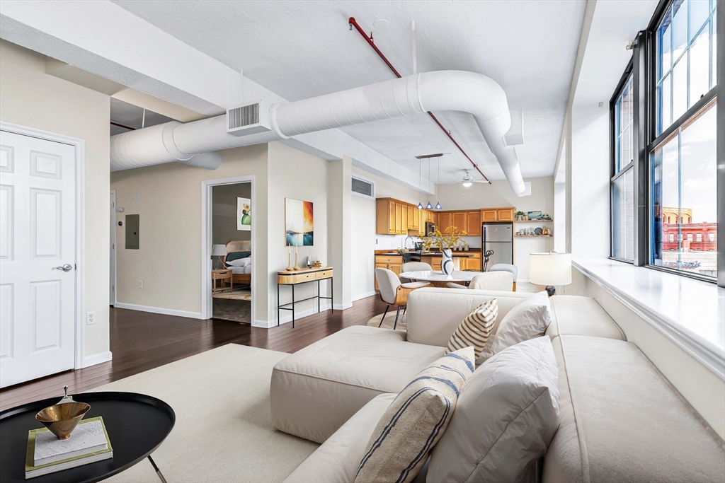 23-33 Middle Street 21