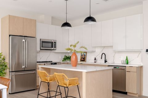 85 Myrtle St. 110 Quincy MA 02171