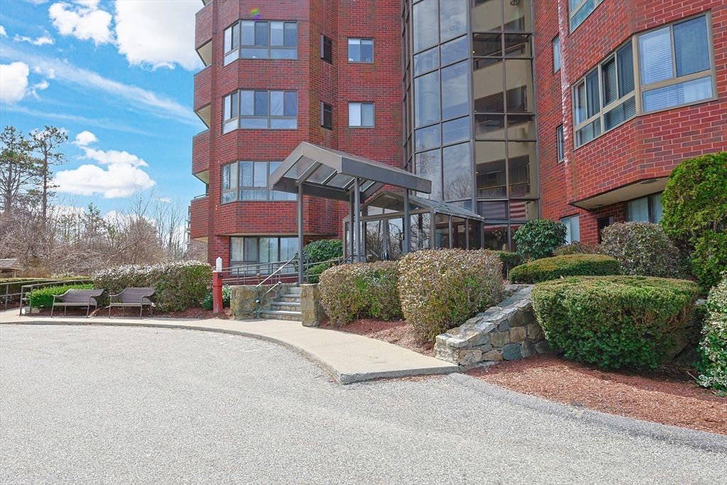 Photo of 200 Burkhall St #408, Weymouth, MA 02190 (MLS # 73503343)