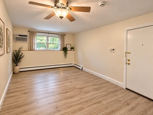 6 VENICE ST APT F2, DANVERS, MA 01923 - Image c5d6fa9ae9a1df8e3a638b062f91b71e/3348065158