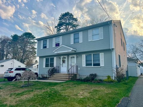 Photo of 46-48 Kent Rd, Springfield, MA 01129 (MLS # 73506376)