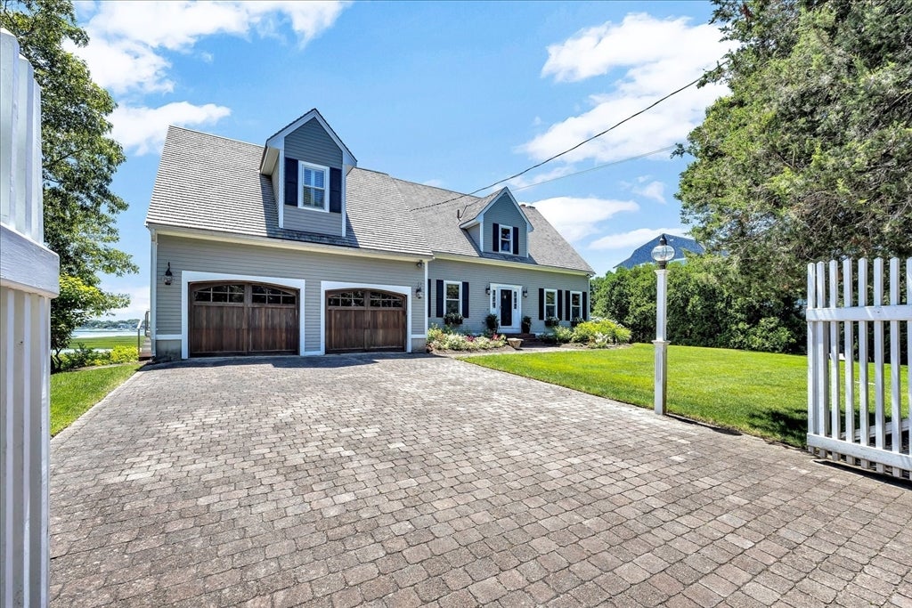 155 Wings Neck Rd