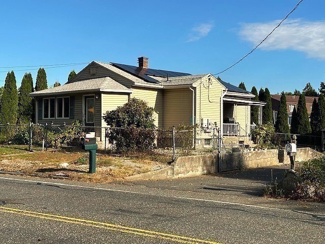 370 Chapin Street