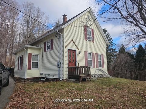 4 Walnut St Brookfield MA 01506