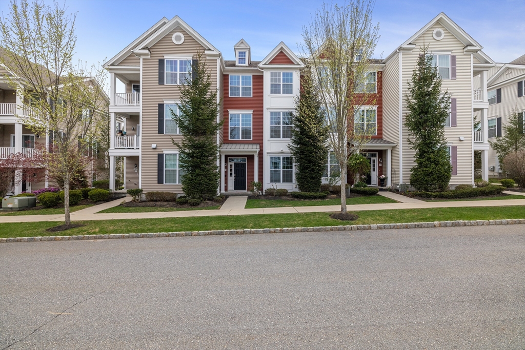 Photo of 57 Townsend Blvd, Westborough, MA