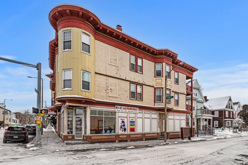 359-365 Adams