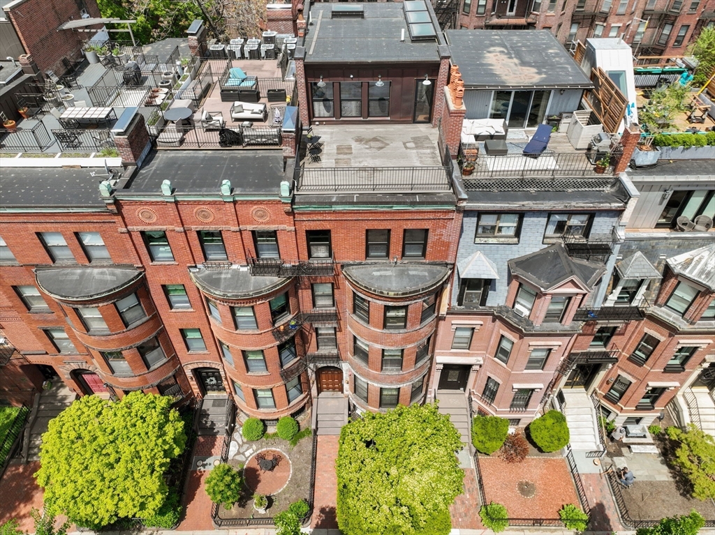 393 Marlborough St 8