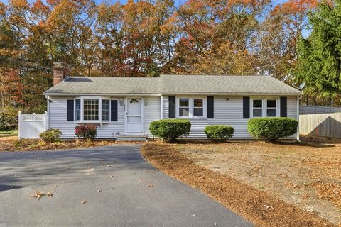 Photo of 544 Cotuit Rd, Mashpee, MA 02649 (MLS # 73456029)