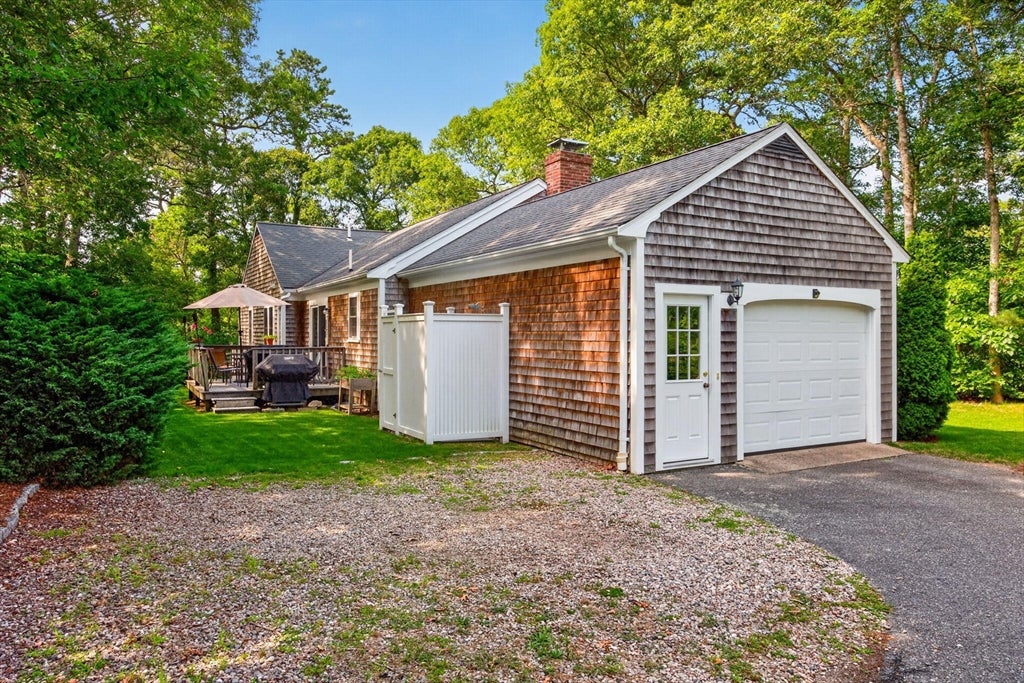 7 Bent Bluff Ln, Yarmouth, MA Photo #8