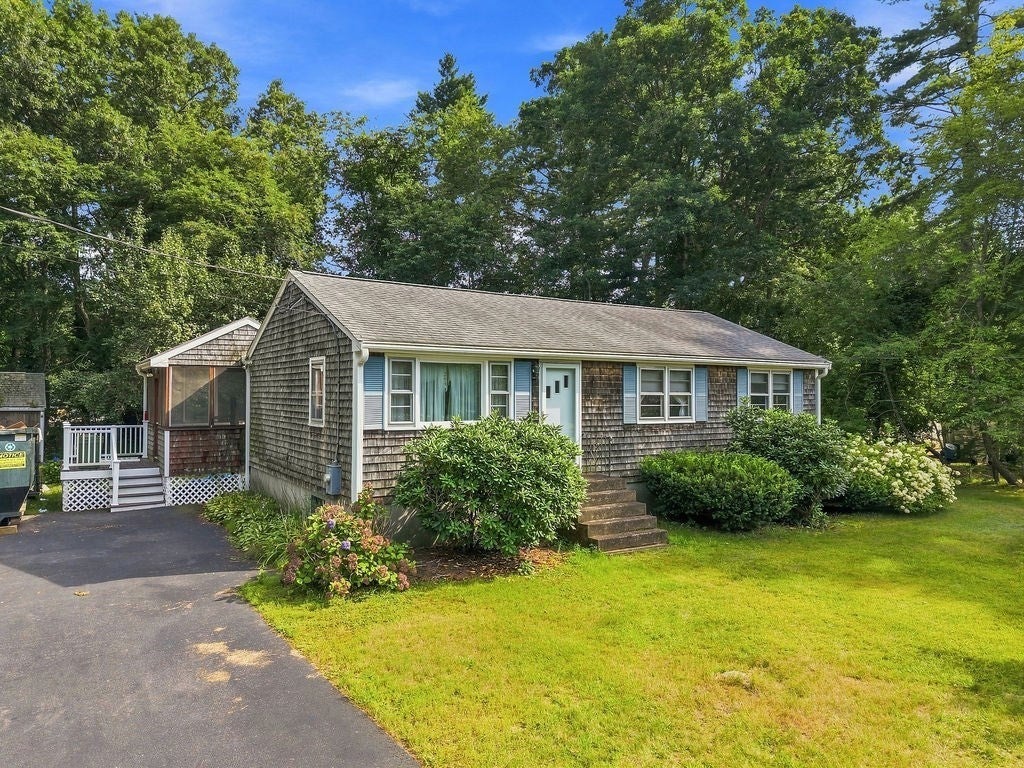 62 Purchase St, Carver, MA Photo #10