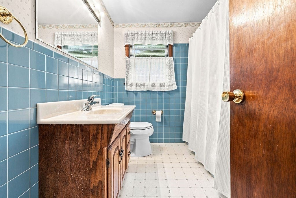 62 Purchase St, Carver, MA Photo #31