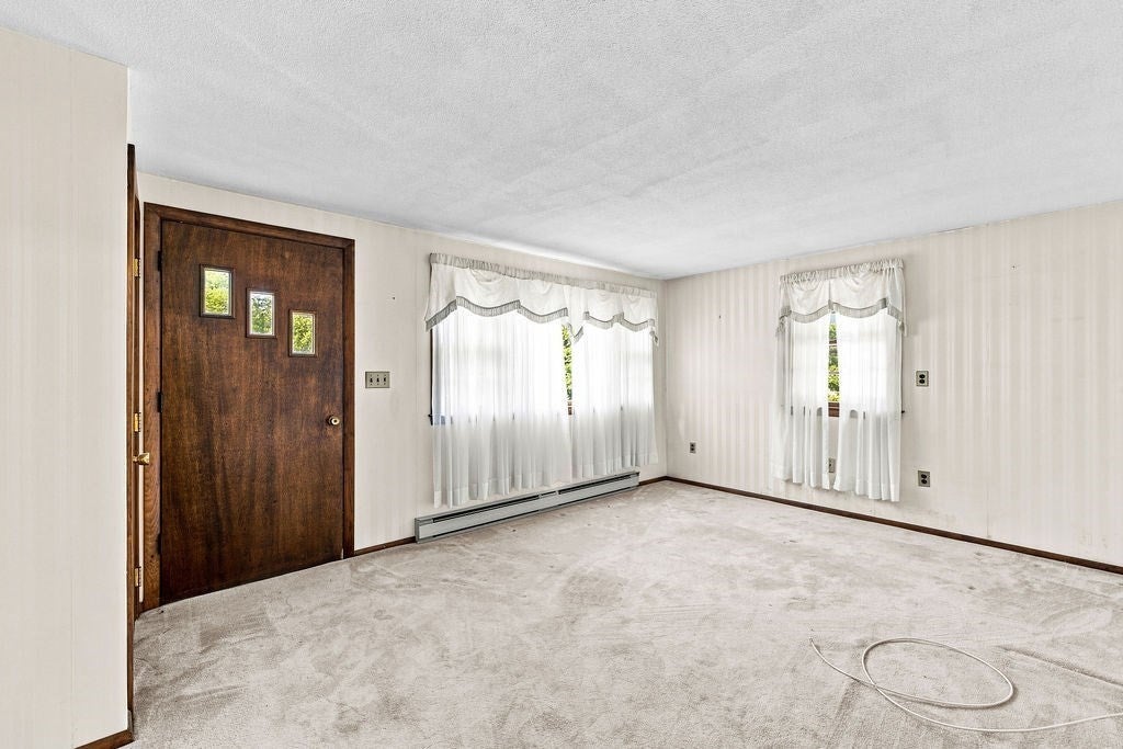 62 Purchase St, Carver, MA Photo #16