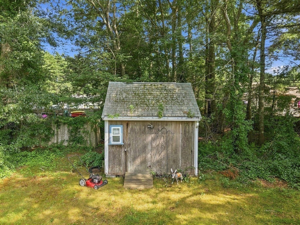 62 Purchase St, Carver, MA Photo #11