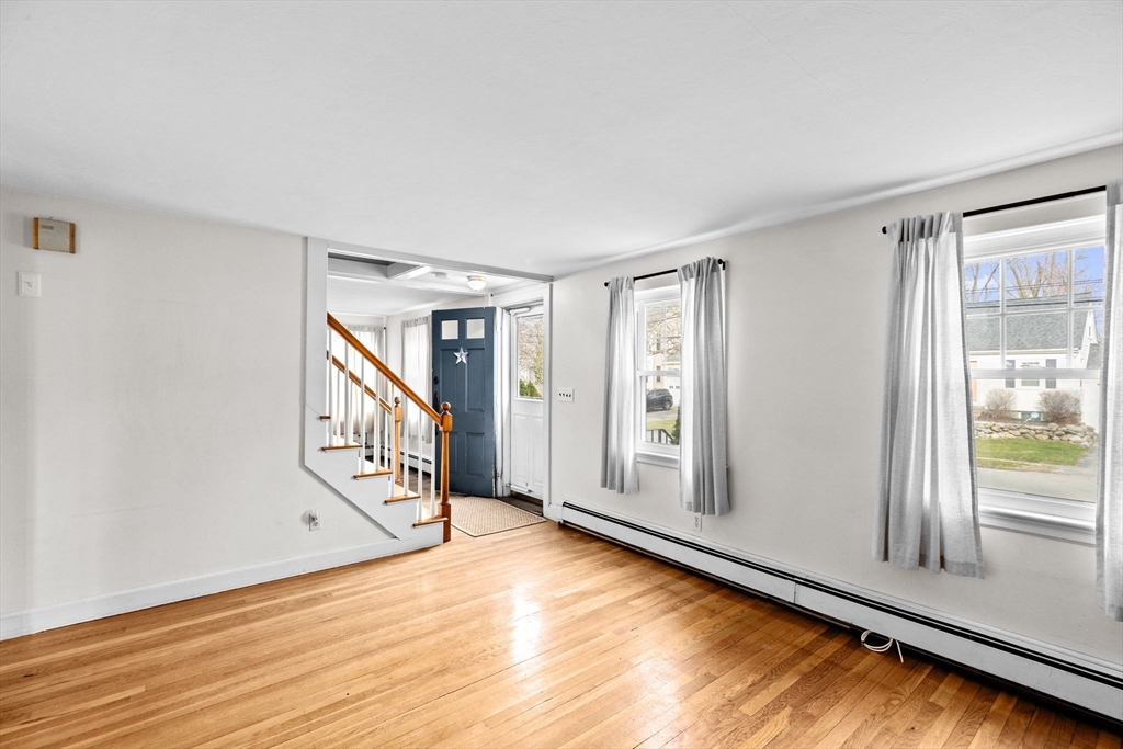 17 Blake Rd