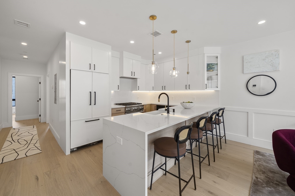 136 W 8th St 1