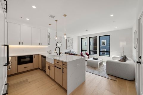 136 W 8th St 1 Boston MA 02127