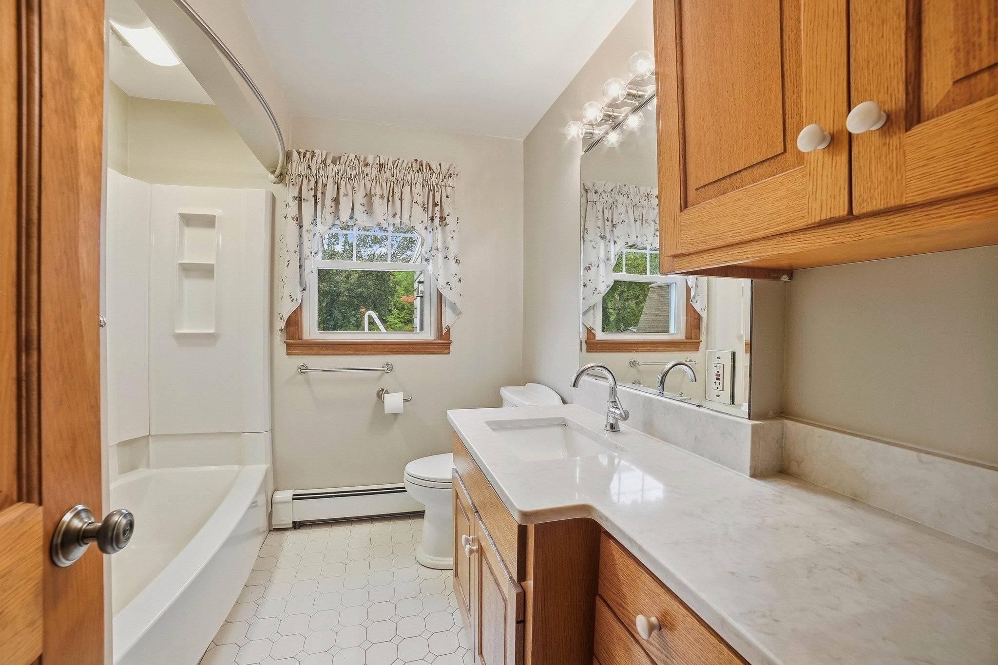 81 Rochdale St, Auburn, MA, 81 Rochdale St, Auburn, MA Photo #16