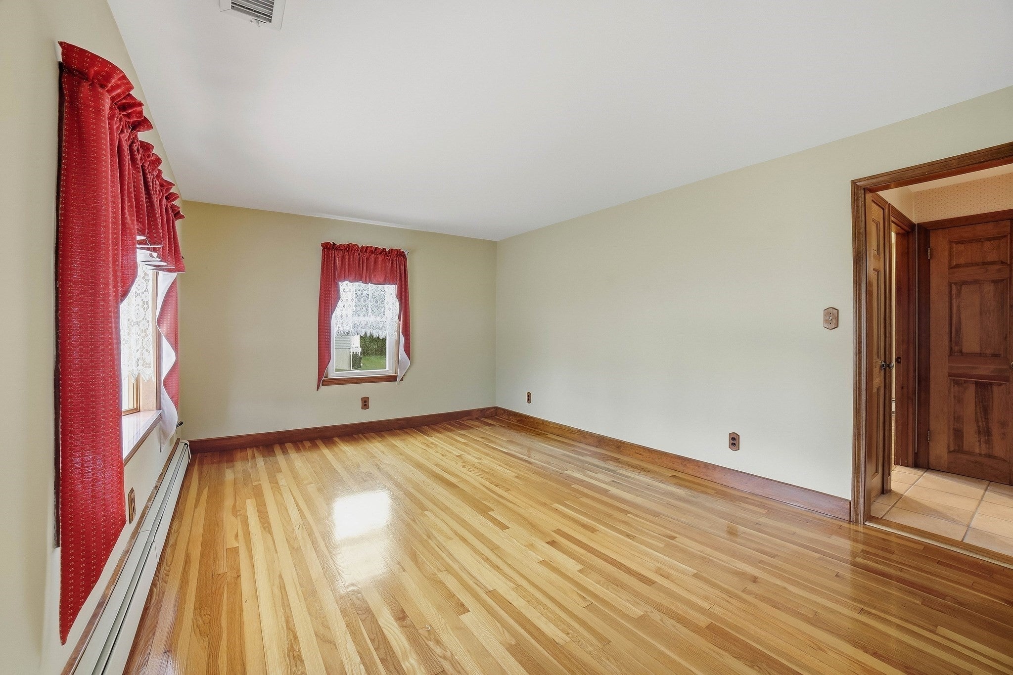 81 Rochdale St, Auburn, MA, 81 Rochdale St, Auburn, MA Photo #13