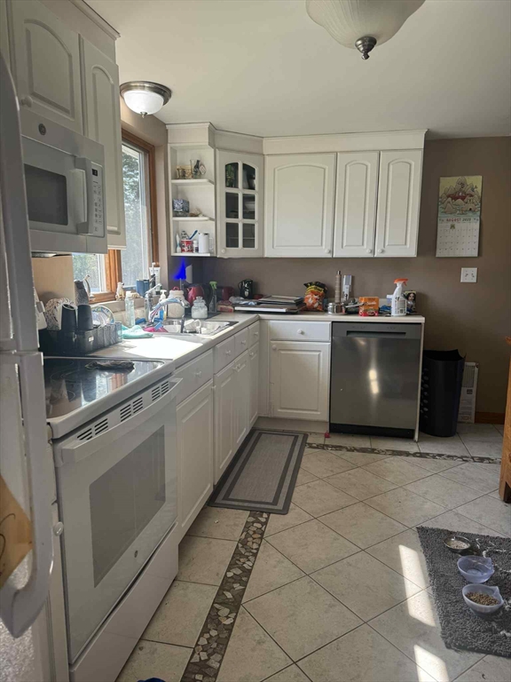 3 Bayberry Ln
