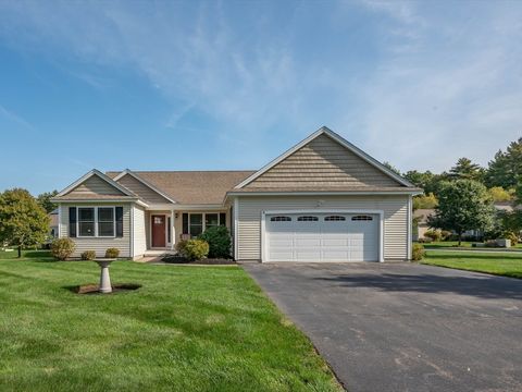 8 Pilgrim Circle Nashua NH 03063