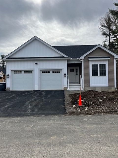 2 Burkhardt Circle 5 Boylston MA 01505
