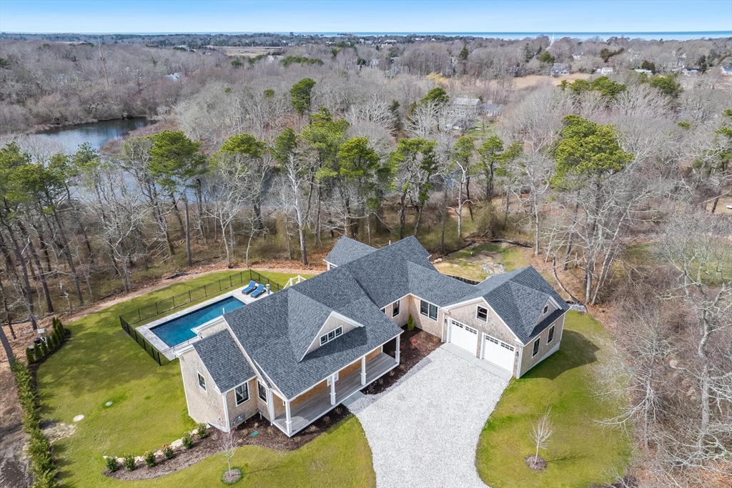 88 Whiffletree Ave