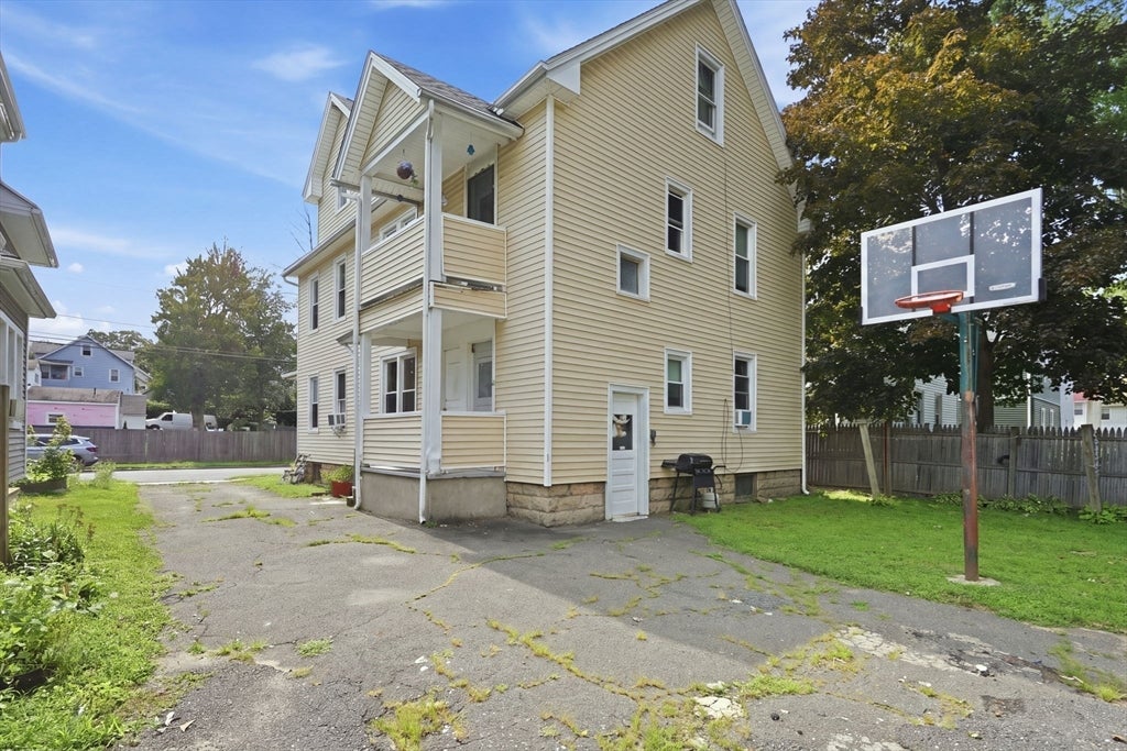 117-119 Groveland St, Springfield, MA Photo #38