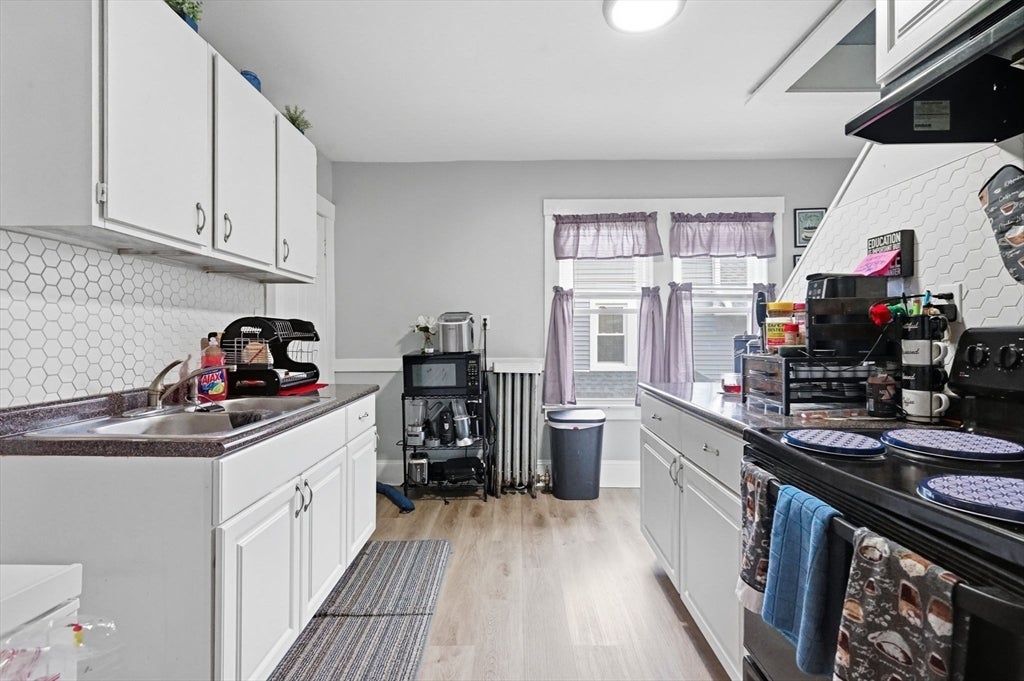117-119 Groveland St
