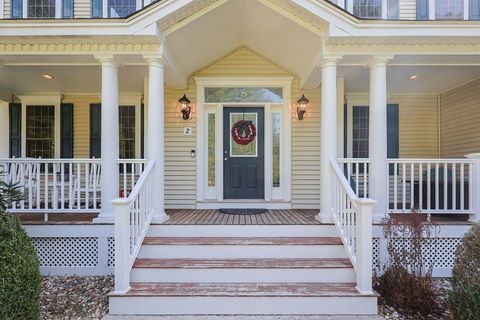 2 Wildflower Ln Groton MA 01450