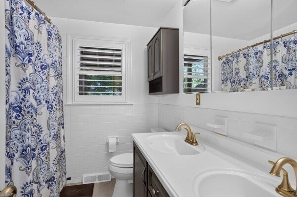 35 Jerrold Street, Holliston, MA Photo #15