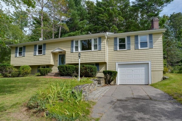 Photo of 35 Jerrold Street, Holliston, MA