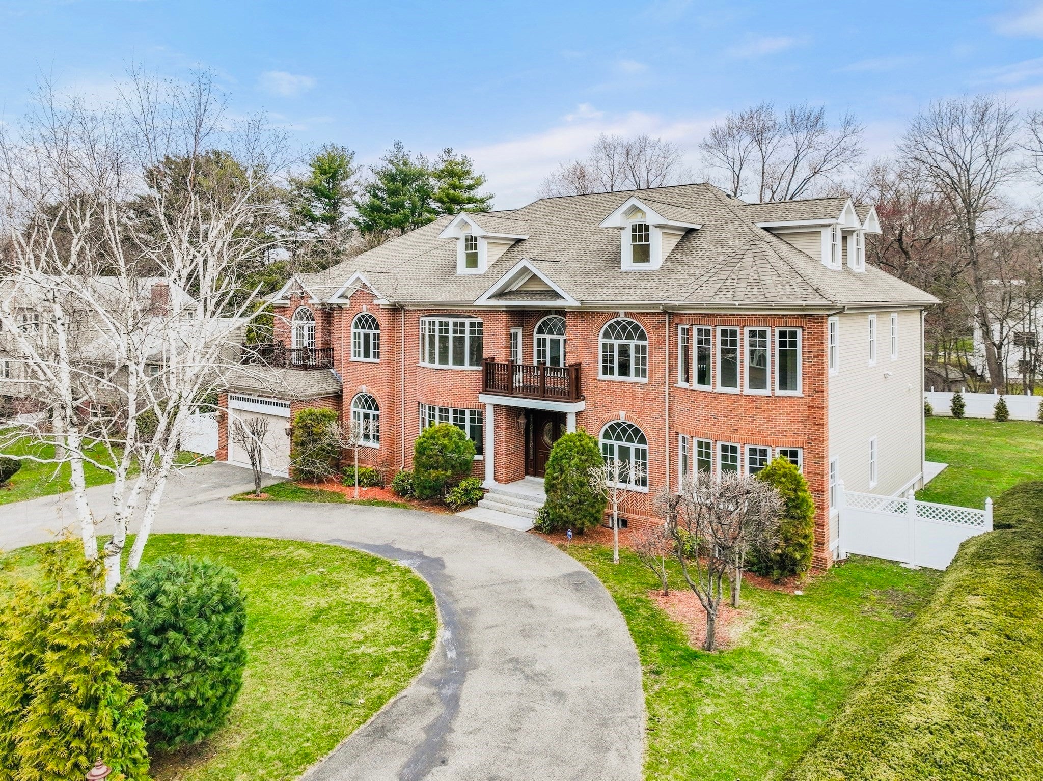 75 Woodfall Rd