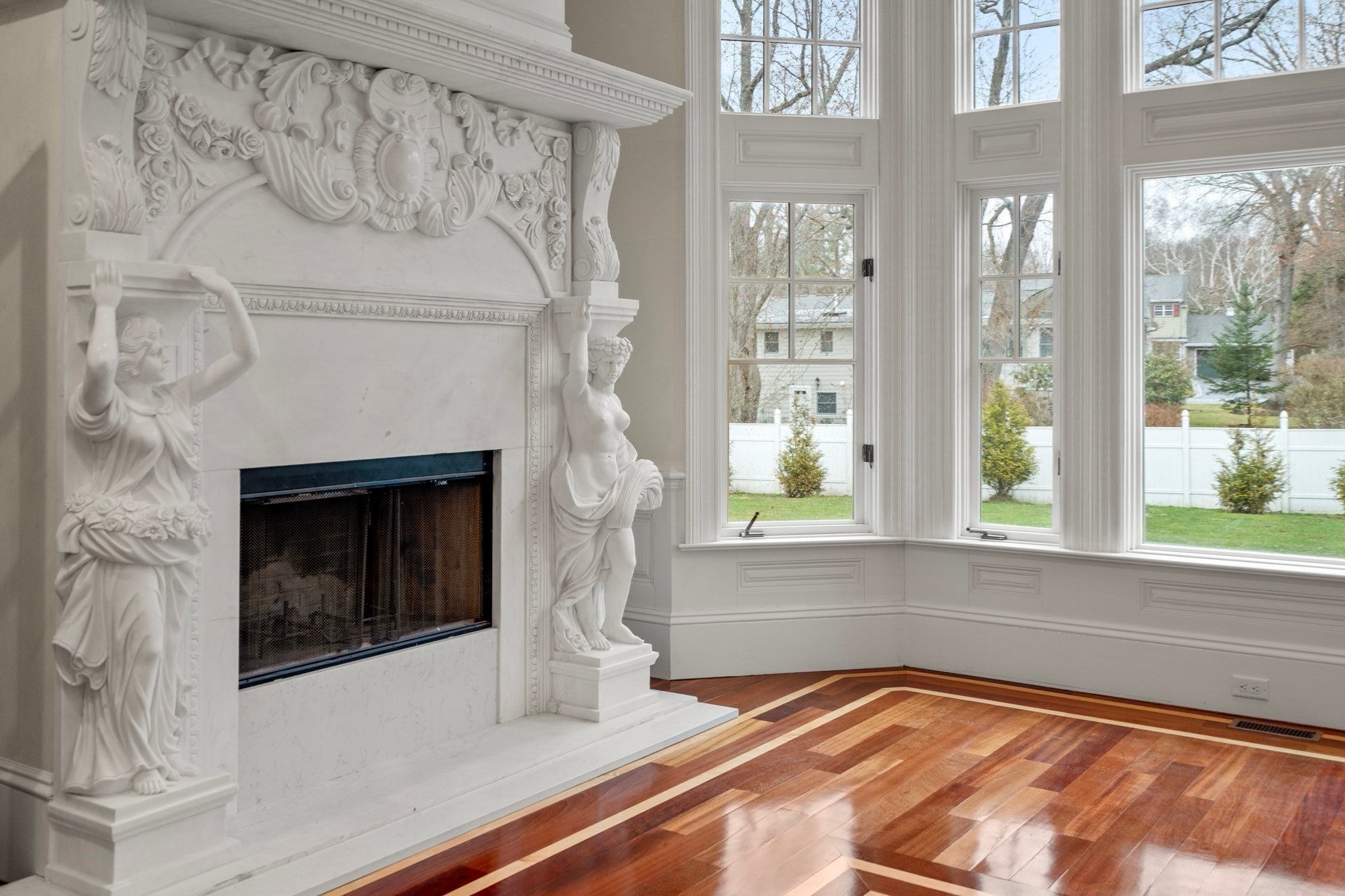 75 Woodfall Rd