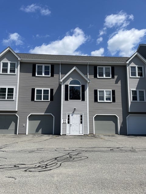 Photo of 74 Tennis Plaza Road #15, Dracut, MA 01826 (MLS # 73564629)