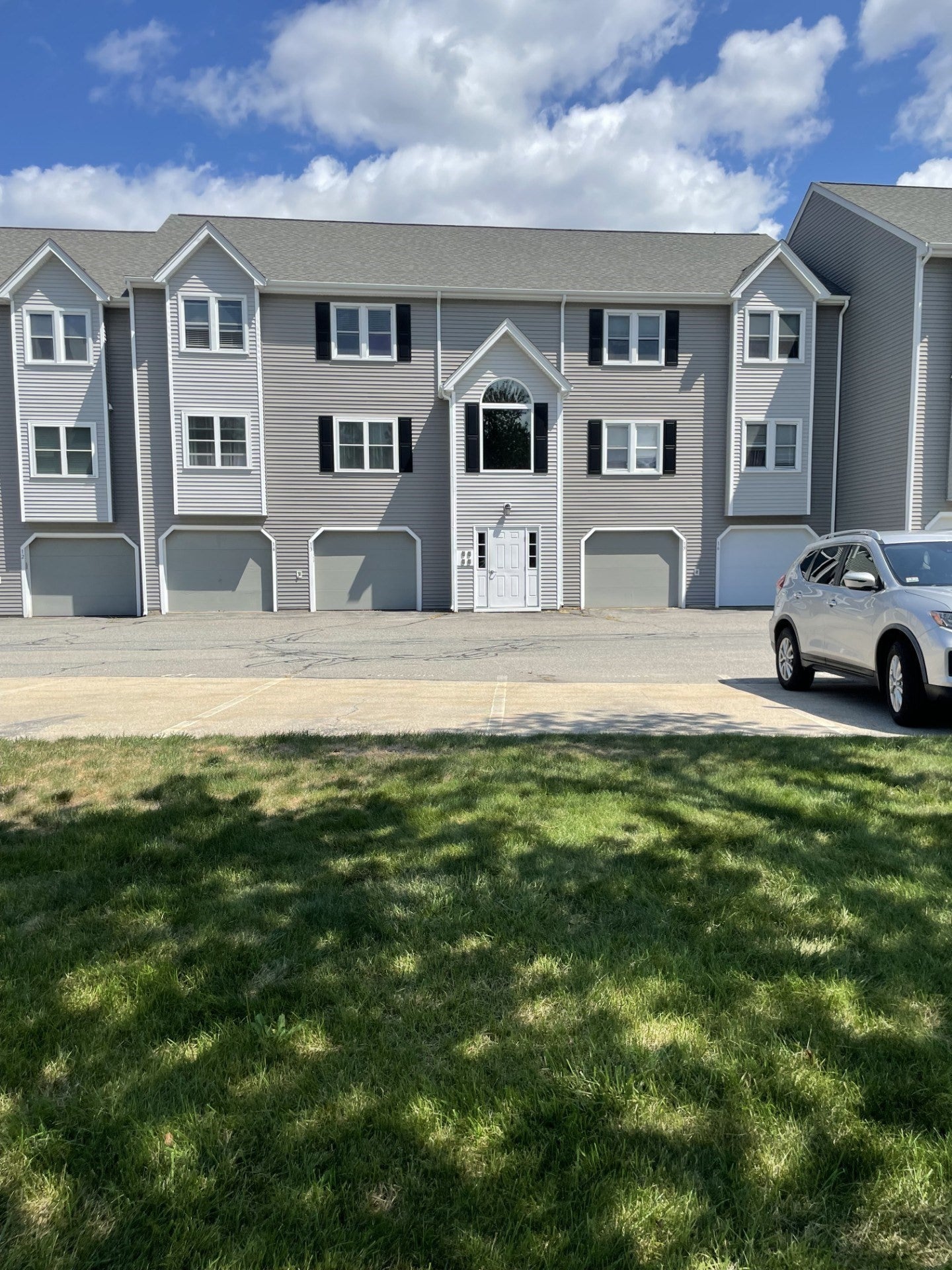 74 Tennis Plaza Road #15, Dracut, MA, 74 Tennis Plaza Road #15, Dracut, MA Photo #4
