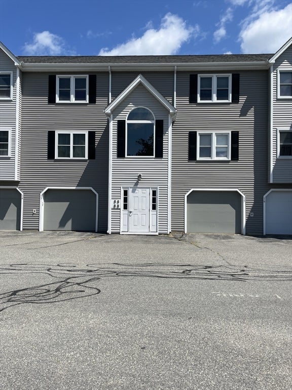74 Tennis Plaza Road 15