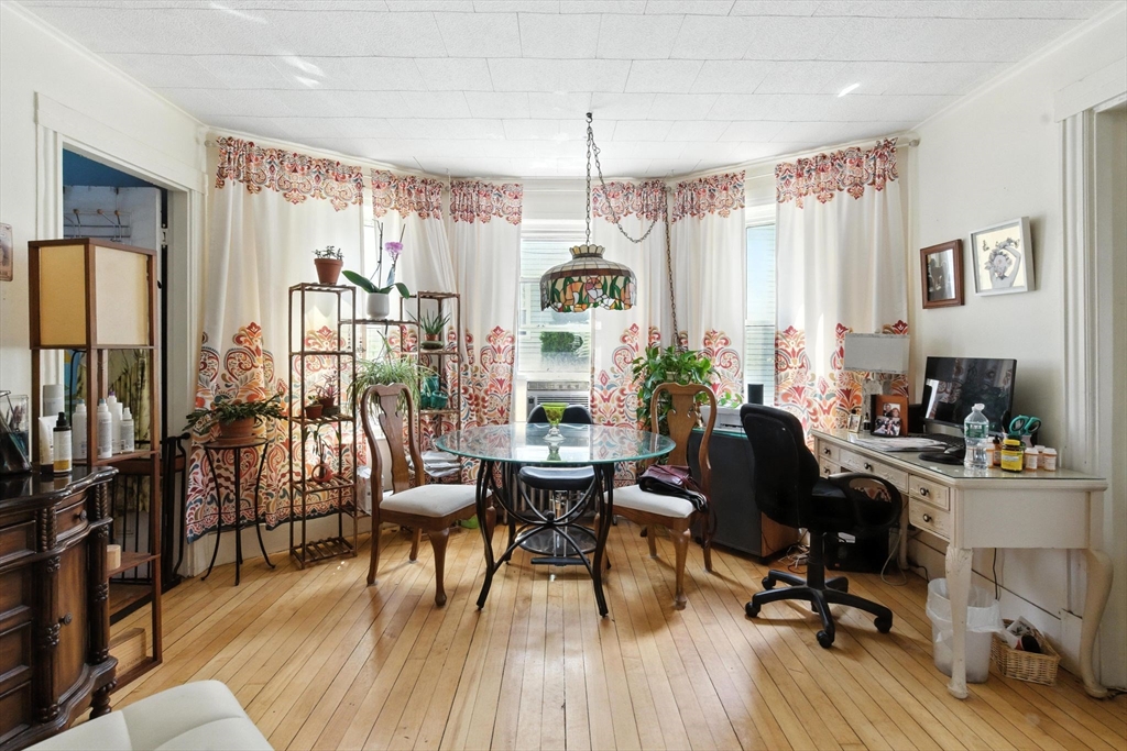 53 Sheridan Avenue