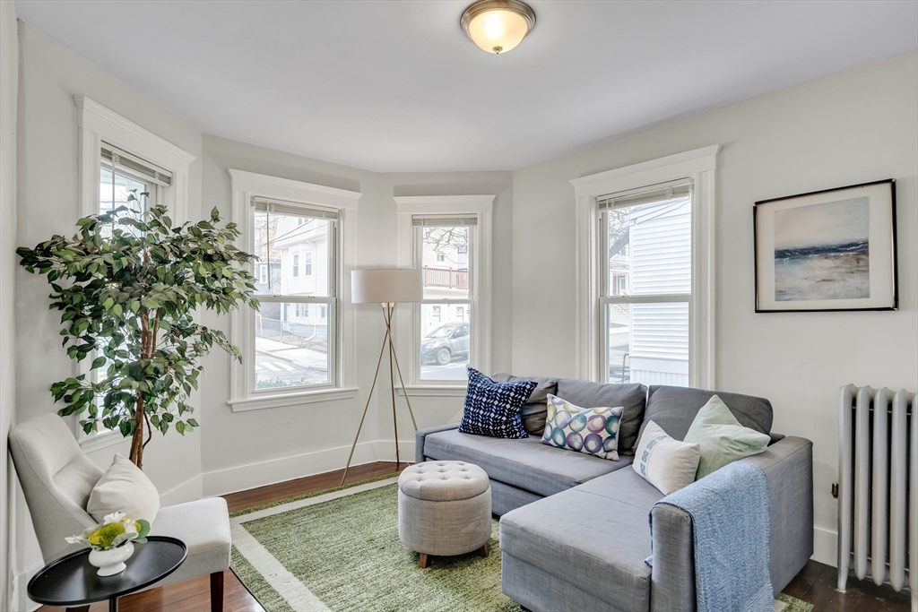 94 Conwell Ave 1