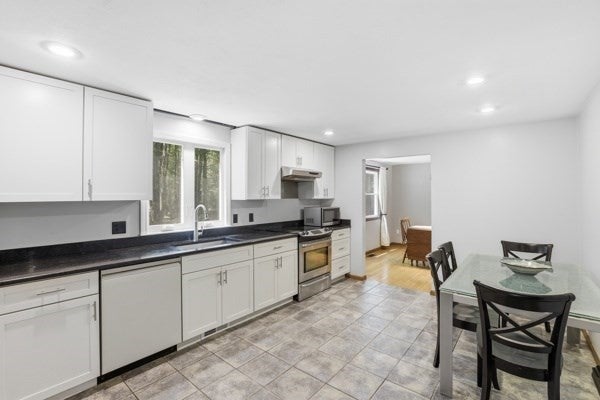 43 Lackey St