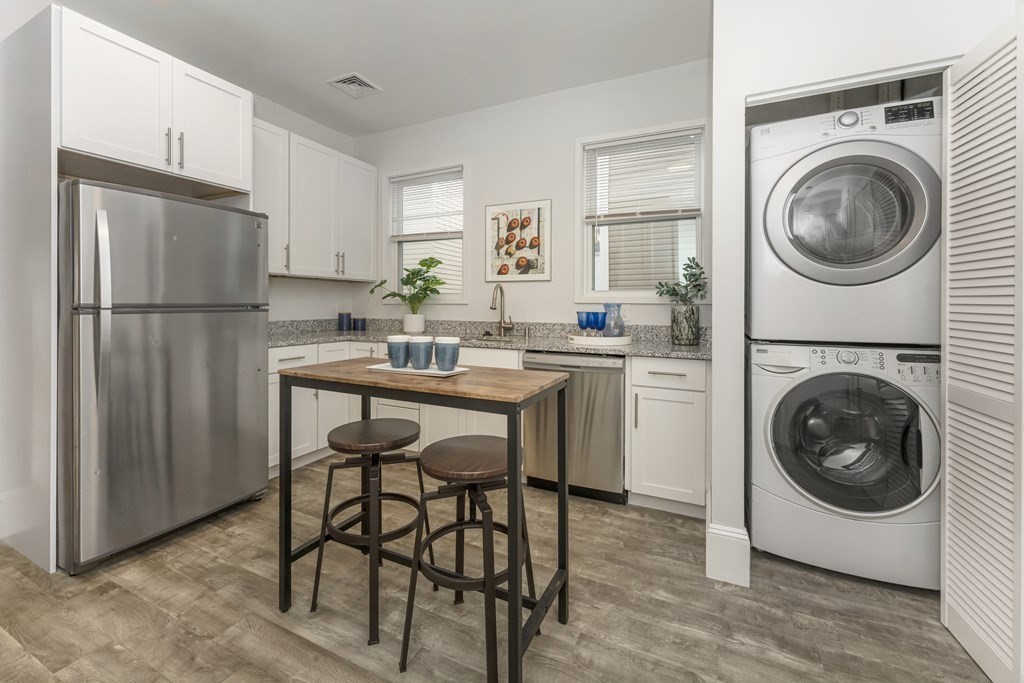 172 Boylston 3