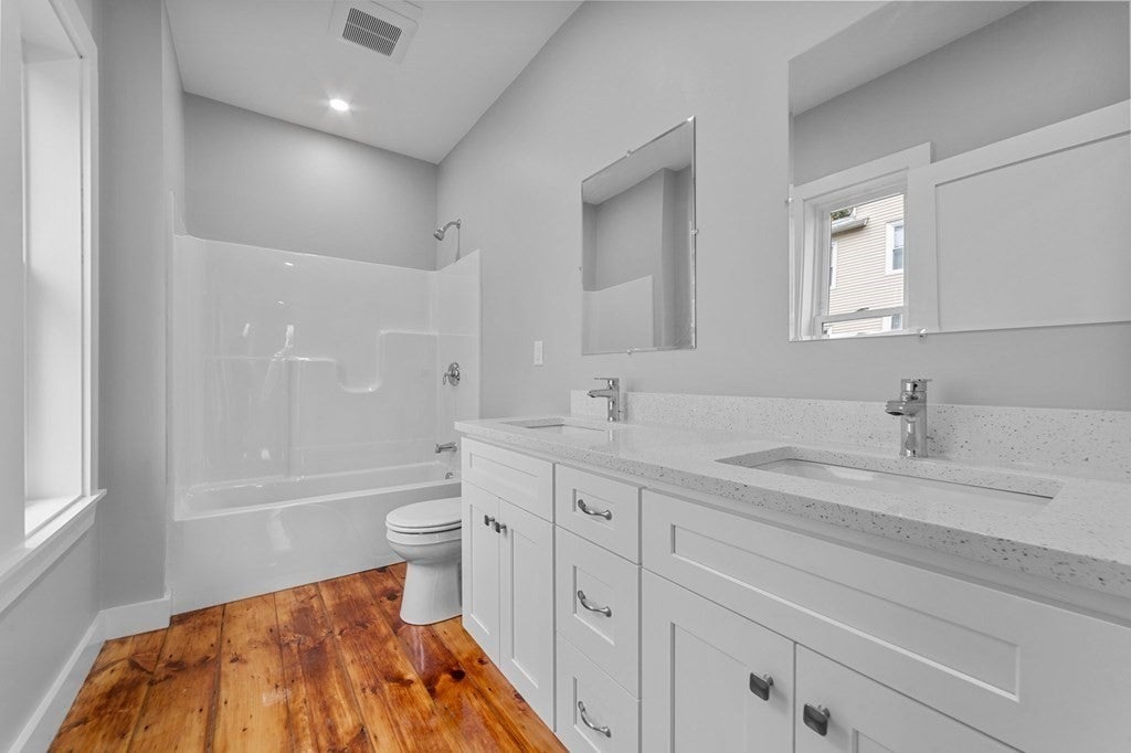 376 Chestnut St #1, Gardner, MA, 376 Chestnut St #1, Gardner, MA Photo #4