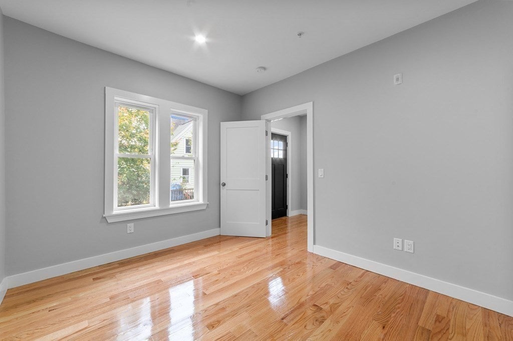 376 Chestnut St #1, Gardner, MA, 376 Chestnut St #1, Gardner, MA Photo #8