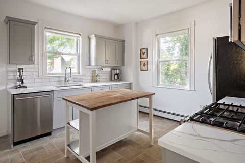 31 Thurston St 3 Somerville MA 02145